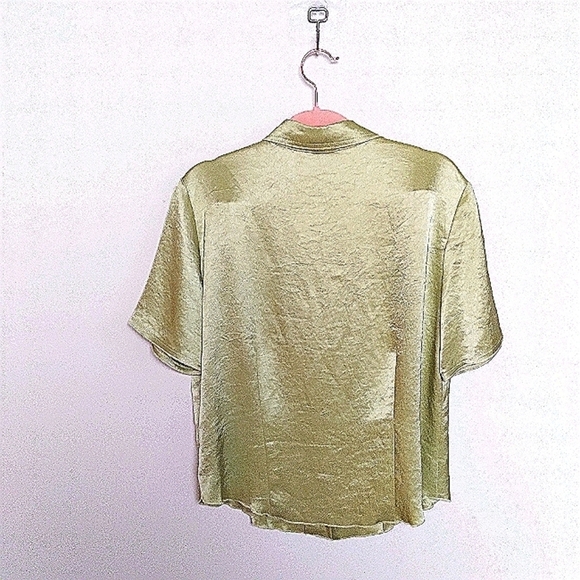 Nanushka Yellow Green Short Sleeve Collared Satin Button Up Shirt Size Large - Picture 2 of 9